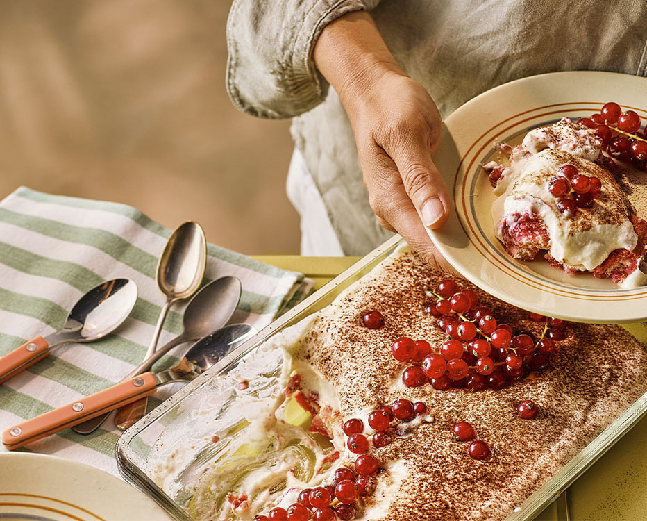 Redcurrant tiramisu