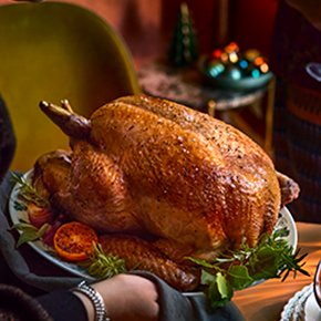 Duchy Organic Medium Bronze Whole Turkey with Giblets