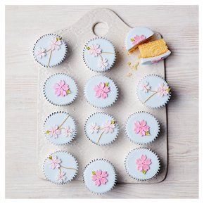 12 Cherry Blossom Cupcakes