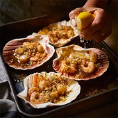 No1 6 Scallops & Prawns with Garlic Butter & Samphire