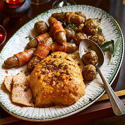 Waitrose ENT PLV Turkey Roast & Trimmings