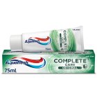 Aquafresh Fresh and Minty Toothpaste 75ml